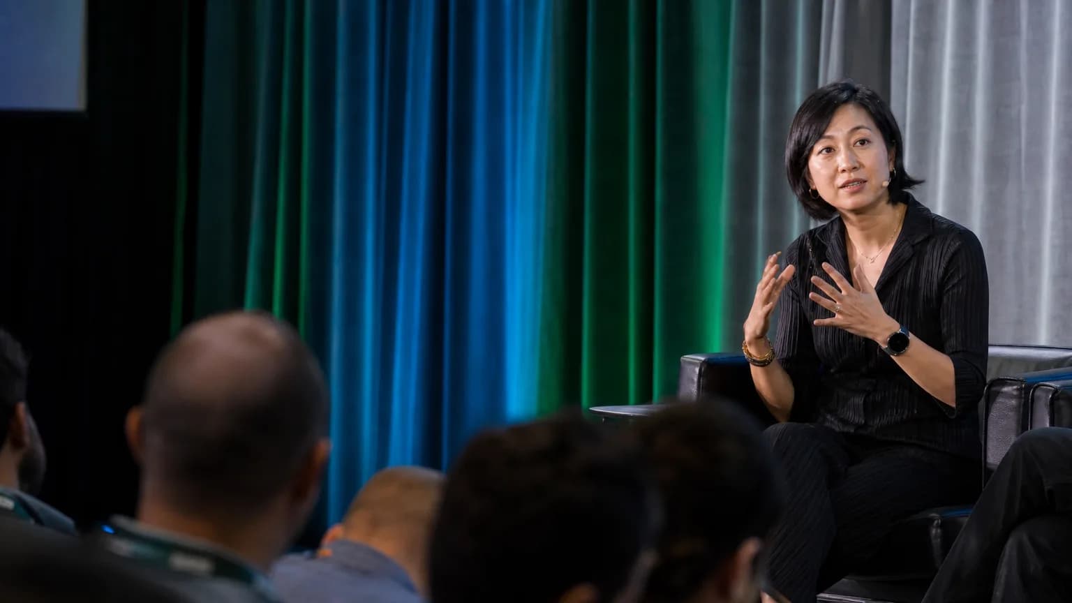 صورة توضيحية مُولّدة بالذكاء الاصطناعي: Editorial image for TechCrunch Disrupt 2026 Pairs AI Business Strategy With the Race to Power It