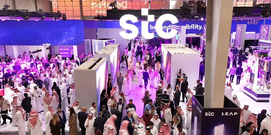 Illustration generated by AI: Editorial image for STC Details AI Infrastructure Push at LEAP 2026 in Riyadh